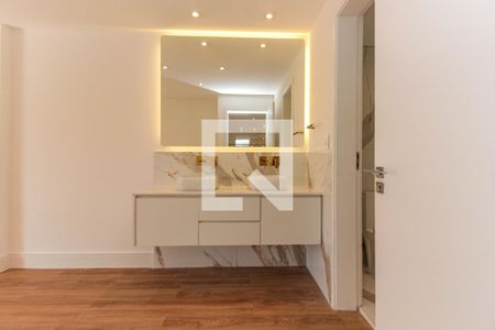 Apartamento à venda com 210m², 2 quartos e 2 vagas Apartamento à venda com 210m², 2 quartos e 2 vagasSuíte