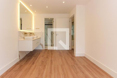 Apartamento à venda com 210m², 2 quartos e 2 vagas Apartamento à venda com 210m², 2 quartos e 2 vagasSuíte