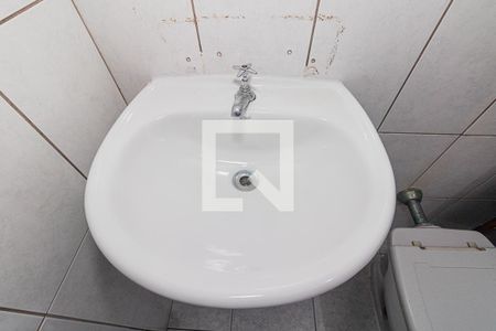 Casa à venda com 164m², 3 quartos e 1 vagaBanheiro 2