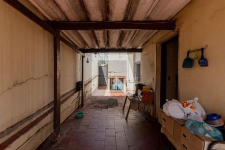 Casa à venda com 950m², 5 quartos e 4 vagasCorredor Lateral 