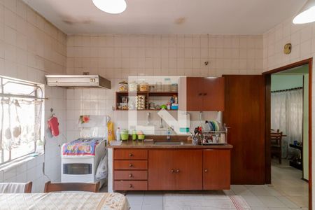 Casa à venda com 950m², 5 quartos e 4 vagasCozinha 