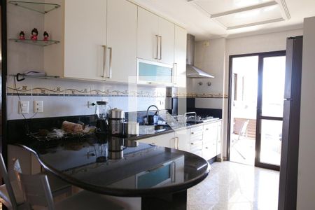 Apartamento à venda com 140m², 3 quartos e 4 vagasCozinha