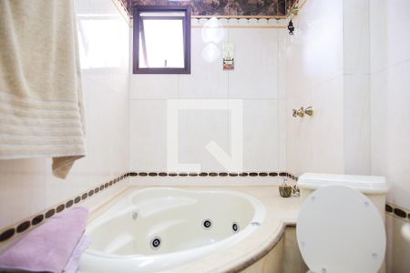 Apartamento à venda com 140m², 3 quartos e 4 vagasBanheiro da Suite 1