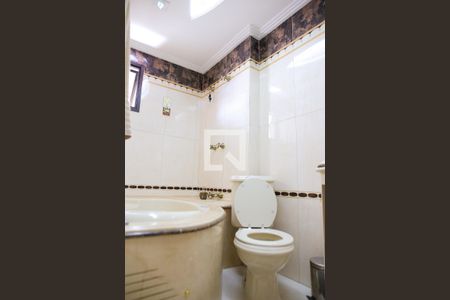 Apartamento à venda com 140m², 3 quartos e 4 vagasBanheiro da Suite 1 