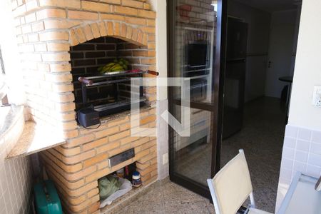 Apartamento à venda com 140m², 3 quartos e 4 vagasÁrea de Churrasqueira