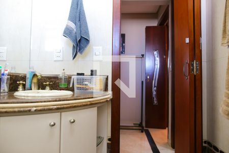 Apartamento à venda com 140m², 3 quartos e 4 vagasBanheiro da Suite 2