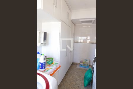 Apartamento à venda com 140m², 3 quartos e 4 vagasLavanderia