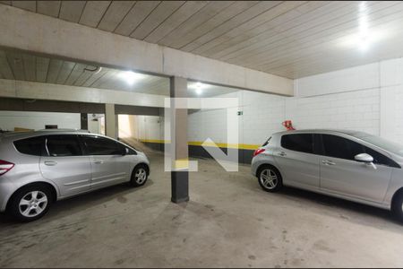 Casa à venda com 727m², 4 quartos e 14 vagas Casa à venda com 727m², 4 quartos e 14 vagasGaragem