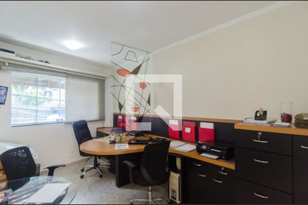 Casa à venda com 727m², 4 quartos e 14 vagas Casa à venda com 727m², 4 quartos e 14 vagasHome office