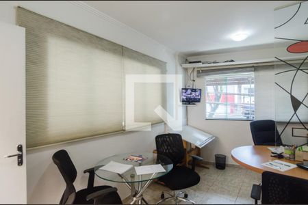 Casa à venda com 727m², 4 quartos e 14 vagas Casa à venda com 727m², 4 quartos e 14 vagasHome office