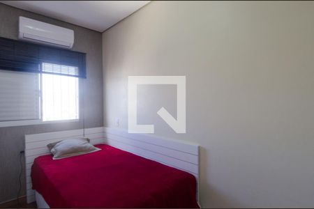 Casa à venda com 727m², 4 quartos e 14 vagas Casa à venda com 727m², 4 quartos e 14 vagasQuarto 3