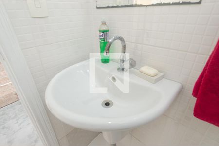 Casa à venda com 727m², 4 quartos e 14 vagas Casa à venda com 727m², 4 quartos e 14 vagasLavabo