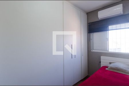 Casa à venda com 727m², 4 quartos e 14 vagas Casa à venda com 727m², 4 quartos e 14 vagasQuarto 3