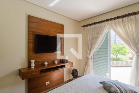 Casa à venda com 727m², 4 quartos e 14 vagas Casa à venda com 727m², 4 quartos e 14 vagasQuarto da suíte