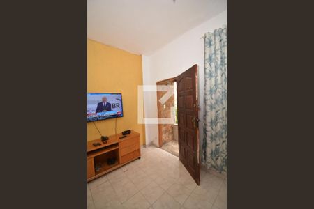 Sala de Estar de casa para alugar com 2 quartos, 129m² em Quintino Bocaiúva, Rio de Janeiro