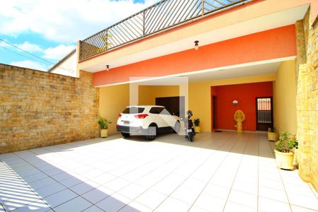 Casa à venda com 300m², 4 quartos e 6 vagasGaragem