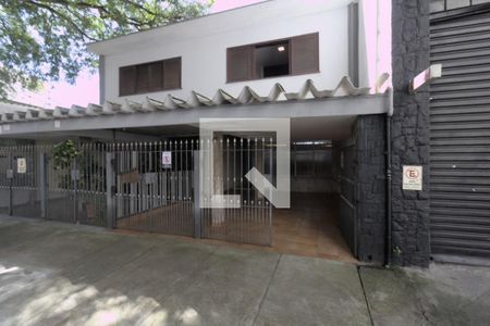 Casa à venda com 178m², 3 quartos e 2 vagasFachada