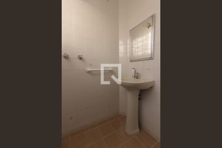 Casa à venda com 178m², 3 quartos e 2 vagasBanheiro de Serviço