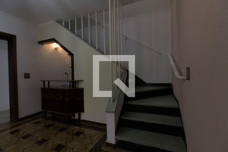 Escada de casa à venda com 3 quartos, 178m² em Vila Ipojuca, São Paulo