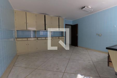 Casa à venda com 178m², 3 quartos e 2 vagasCozinha - Armários