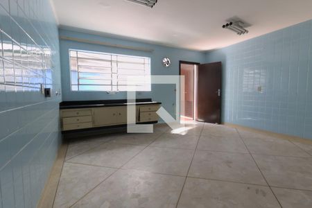 Casa à venda com 178m², 3 quartos e 2 vagasCozinha