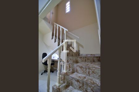 Escada de casa à venda com 3 quartos, 175m² em Centreville, Santo André