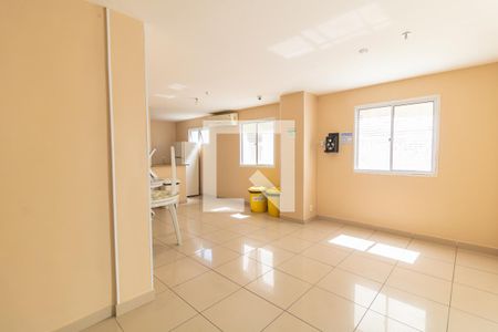 Apartamento à venda com 48m², 2 quartos e 1 vaga Apartamento à venda com 48m², 2 quartos e 1 vagaÁrea comum - Salão de festas
