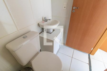 Apartamento à venda com 48m², 2 quartos e 1 vaga Apartamento à venda com 48m², 2 quartos e 1 vagaBanheiro da Suíte 2