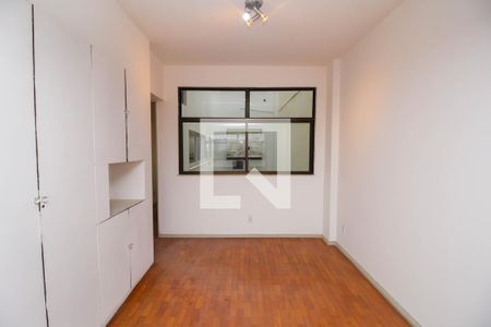 Apartamento à venda com 200m², 3 quartos e sem vagaSala de Jantar