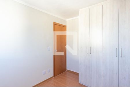 Quarto 1 de apartamento para alugar com 2 quartos, 44m² em Jardim Iris, São Paulo