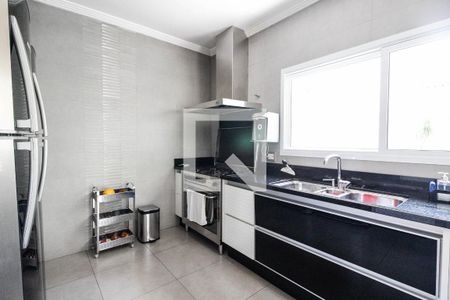 Casa à venda com 640m², 4 quartos e 7 vagasCozinha