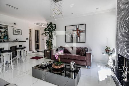 Sala 1 de casa à venda com 4 quartos, 640m² em City América, São Paulo