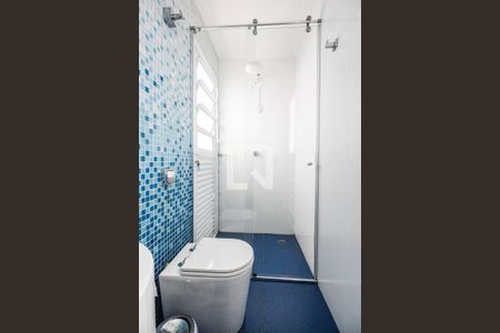 Casa à venda com 640m², 4 quartos e 7 vagasBanheiro de serviço 2