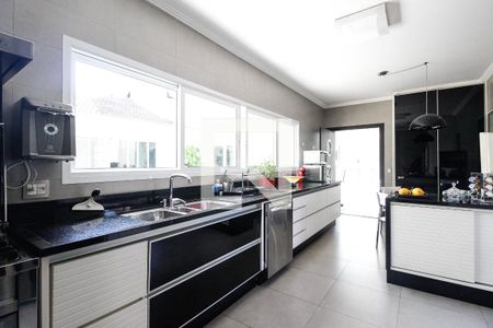 Casa à venda com 640m², 4 quartos e 7 vagasCozinha