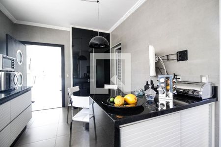 Casa à venda com 640m², 4 quartos e 7 vagasCozinha