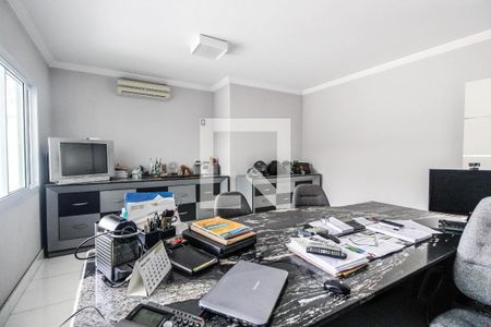 Casa à venda com 640m², 4 quartos e 7 vagasEscritório