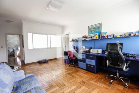 Casa à venda com 640m², 4 quartos e 7 vagasSala 2