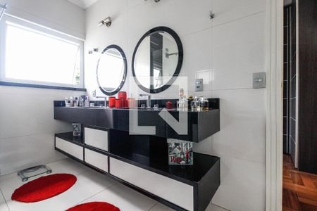 Casa à venda com 640m², 4 quartos e 7 vagasSuíte 4