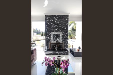 Casa à venda com 640m², 4 quartos e 7 vagasLareira