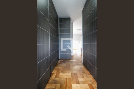 Casa à venda com 640m², 4 quartos e 7 vagasCloset