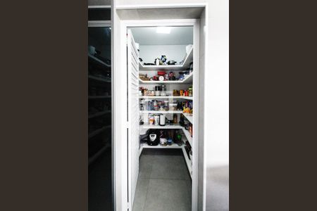 Casa à venda com 640m², 4 quartos e 7 vagasDespensa