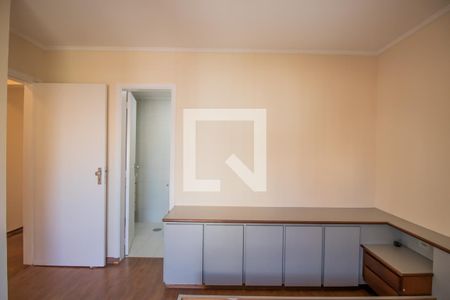 Apartamento à venda com 105m², 3 quartos e 2 vagasQuarto 2 - Suíte