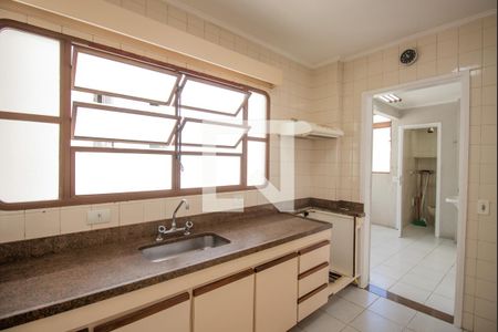 Apartamento à venda com 105m², 3 quartos e 2 vagasCozinha