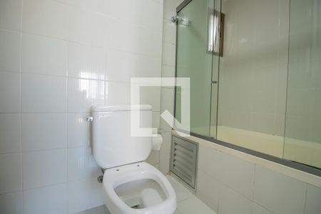 Apartamento à venda com 105m², 3 quartos e 2 vagasBanheiro da Suíte