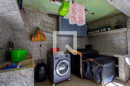 Casa à venda com 170m², 3 quartos e sem vaga Casa à venda com 170m², 3 quartos e sem vagaÁrea de serviço/Quintal