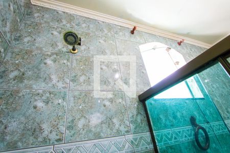 Casa à venda com 170m², 3 quartos e sem vaga Casa à venda com 170m², 3 quartos e sem vagaBanheiro social