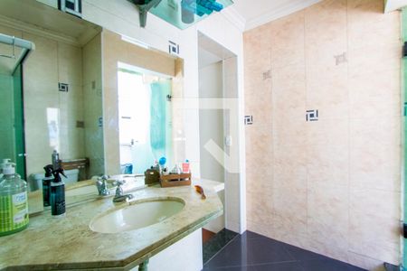 Casa à venda com 170m², 3 quartos e sem vaga Casa à venda com 170m², 3 quartos e sem vagaBanheiro do quarto 1