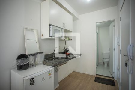 Cozinha de kitnet/studio para alugar com 1 quarto, 25m² em Mirandópolis, São Paulo