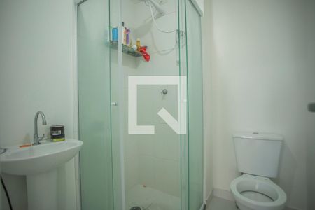 Banheiro de kitnet/studio para alugar com 1 quarto, 25m² em Mirandópolis, São Paulo