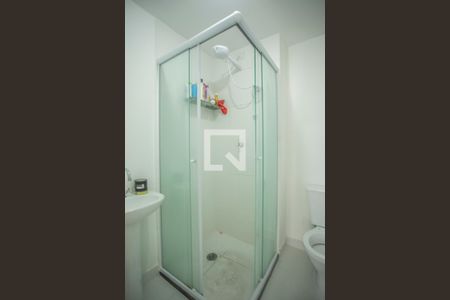 Banheiro de kitnet/studio para alugar com 1 quarto, 25m² em Mirandópolis, São Paulo